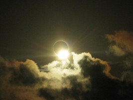Diamond Ring Total Eclipse of the sun